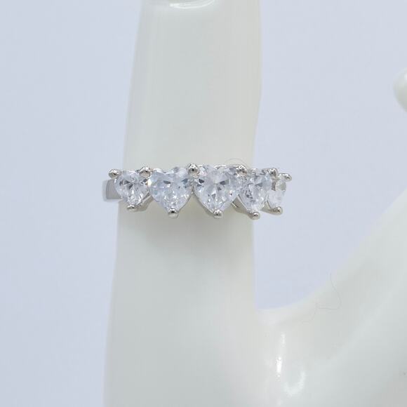 NWOT Fragrant jewels Five Heart Ring CZ - Picture 1 of 4